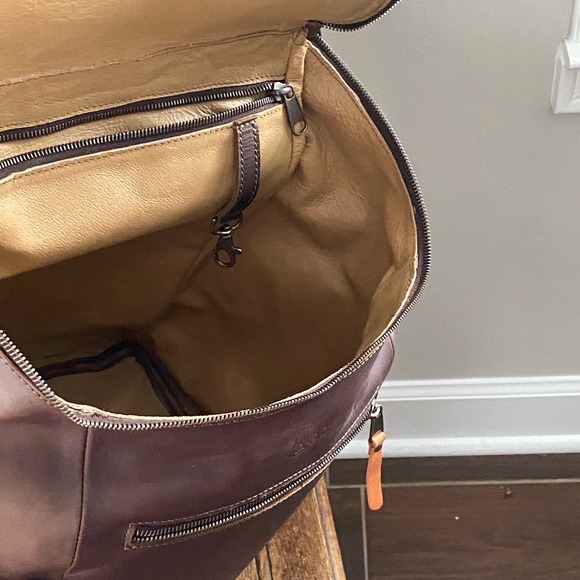 DCB Large Love 41 Backpack pig skinned lined - Picture 2 of 6